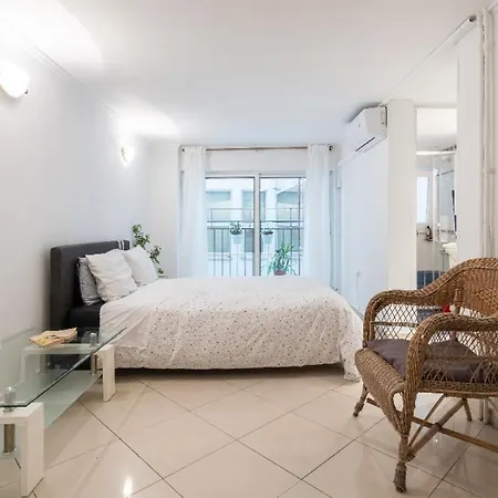 Studio In The City Center, Syntagma-2